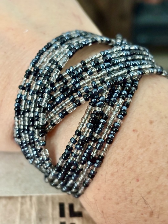 Jewelry - Vintage Handcrafted Multi-Strand Black and Silver Seed Bead Bracelet